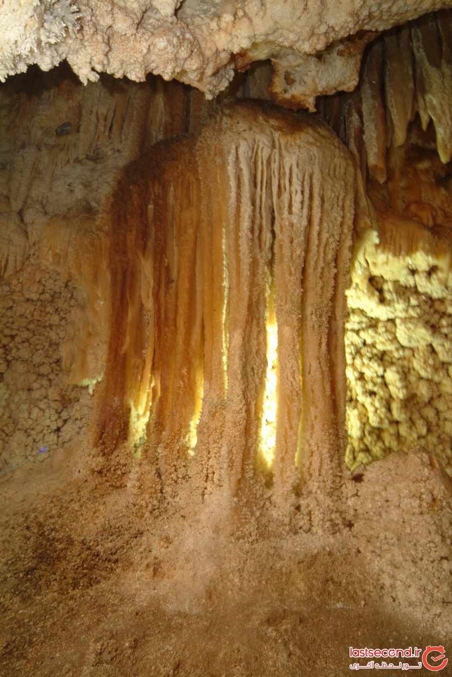 غار نخجیر شگفتی طبیعت دلیجان